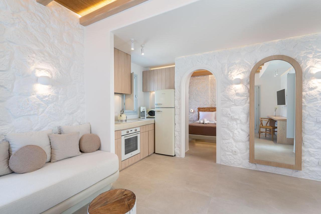 Airth Santorini Suites Firostefani Exterior photo